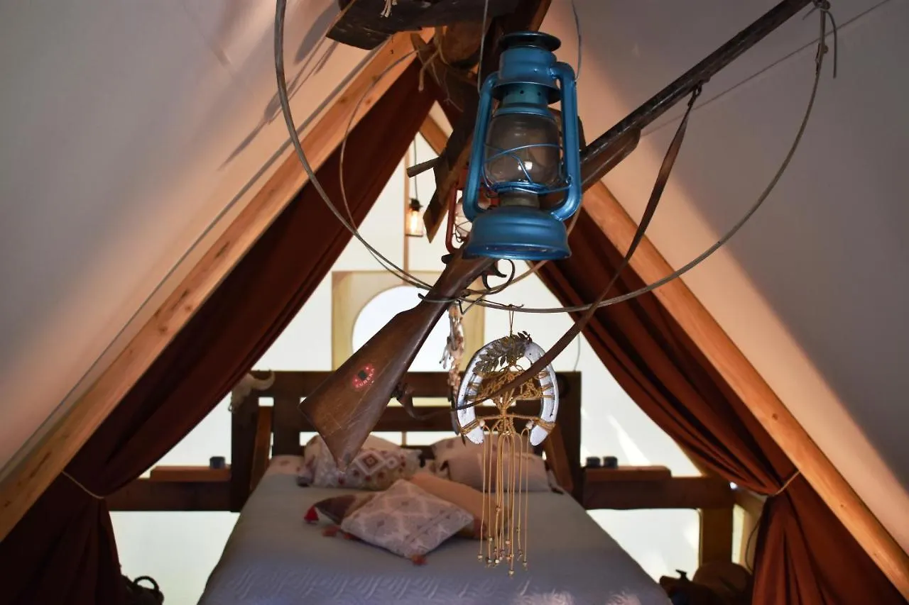 Luxury tent Nuit En Tente Western A 500M De La Plage Hotel Cancale France